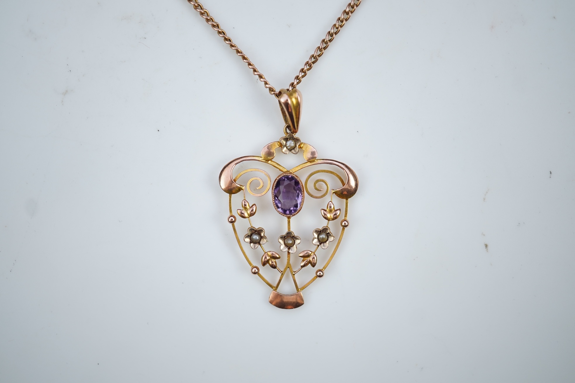 An Edwardian amethyst pendant, early 20th century